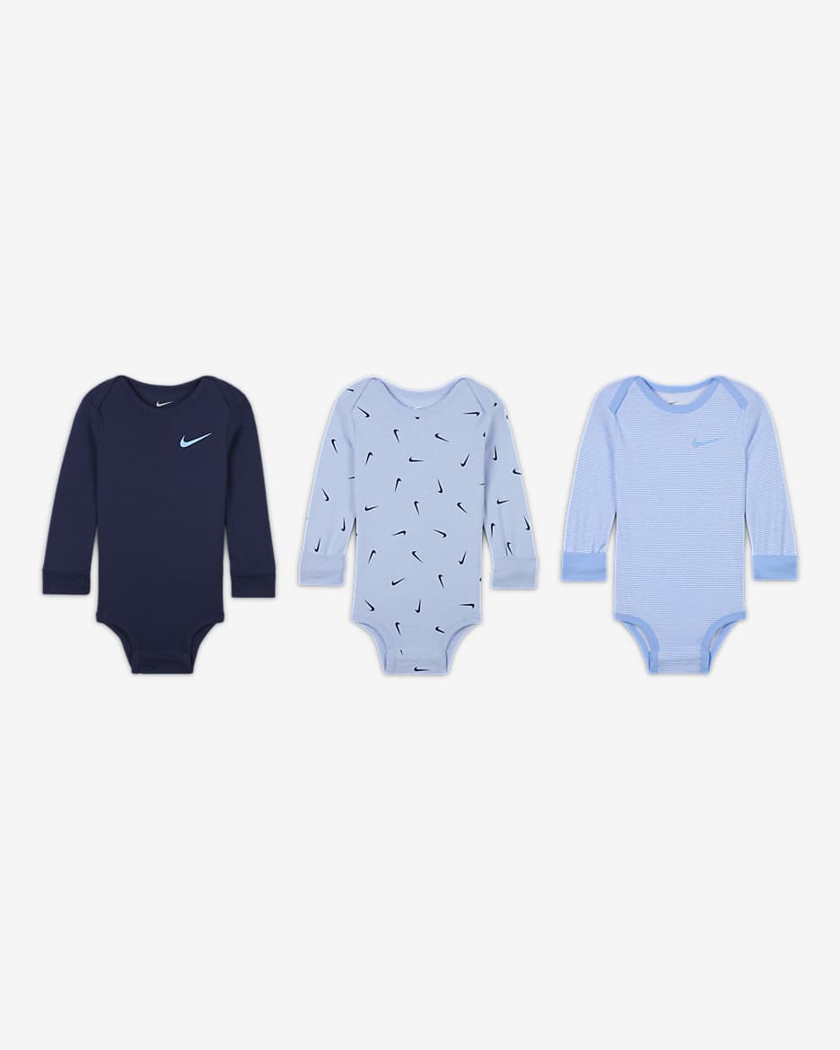 13 piece infant Nike bundle selling